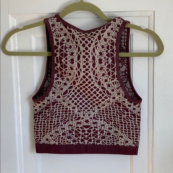 NWT Fabletics Veranda Seamless Cropped Tank - Picture 6 of 6